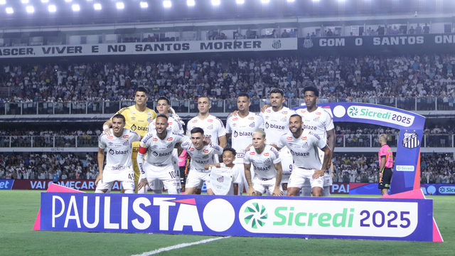 Time posado do Santos antes do jogo contra o Bragantino