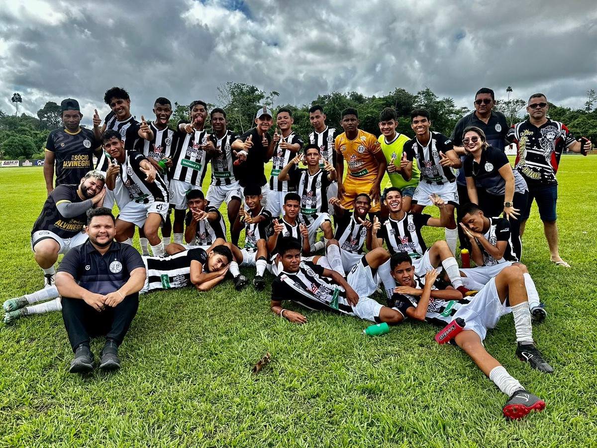 Sextou I Tá de folga - Clube de Águas Quentes Palmeiras