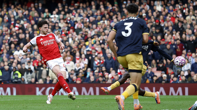 Declan Rice marca para o Arsenal contra o West Ham
