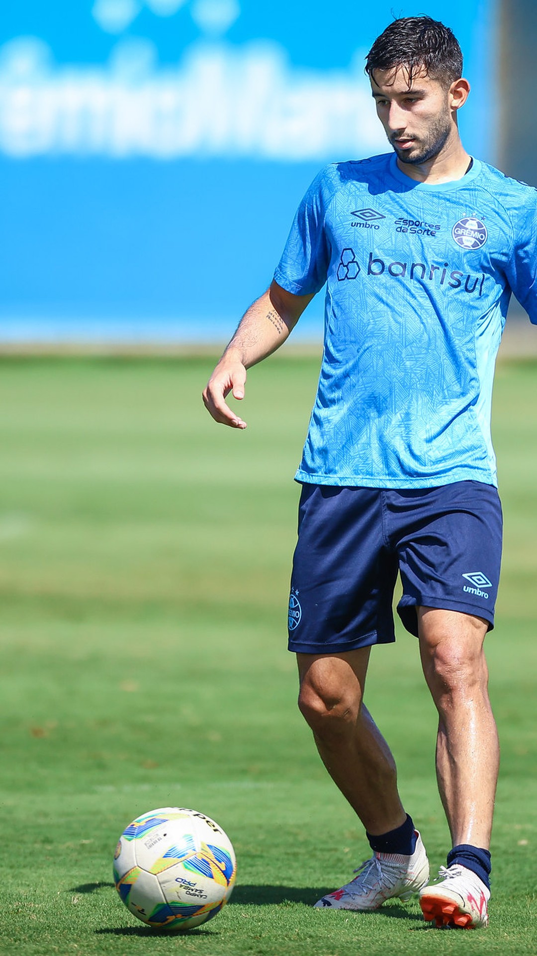 Suárez, do Grêmio, é eleito o craque do Campeonato Brasileiro no