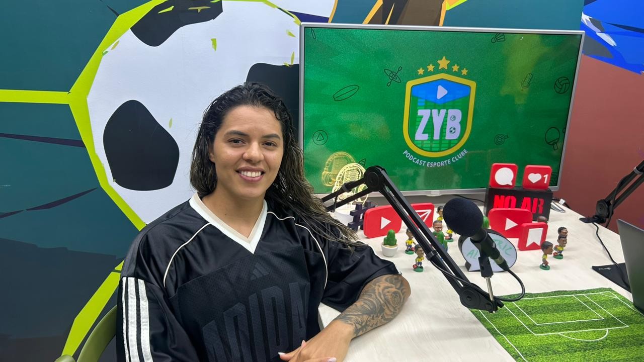 Técnica Eliatriz Almeida discute futuro do futebol feminino no Confiança após SAF