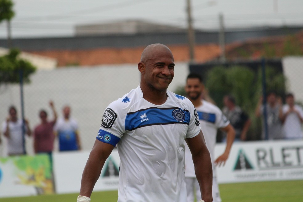 Brasão Tubarão — Foto: Comunicação/CA Tubarão