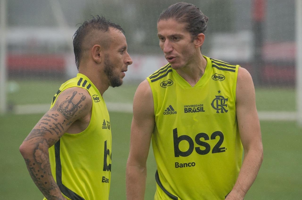 Rafinha destaca elogio a Filipe Luís por cobrança a Pedro no Flamengo