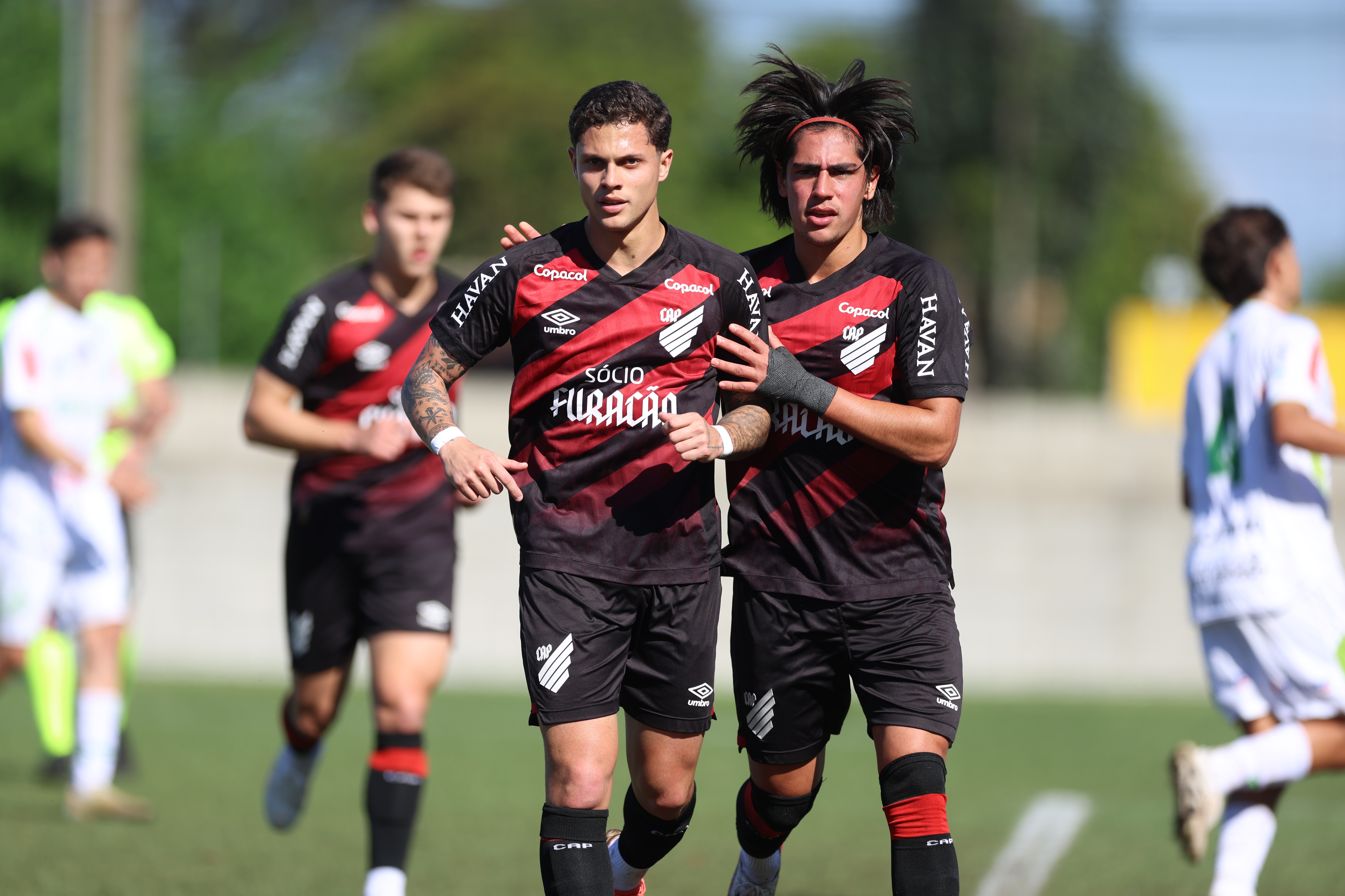 Athletico goleia o Luverdense e avança na Copa do Brasil Sub-20