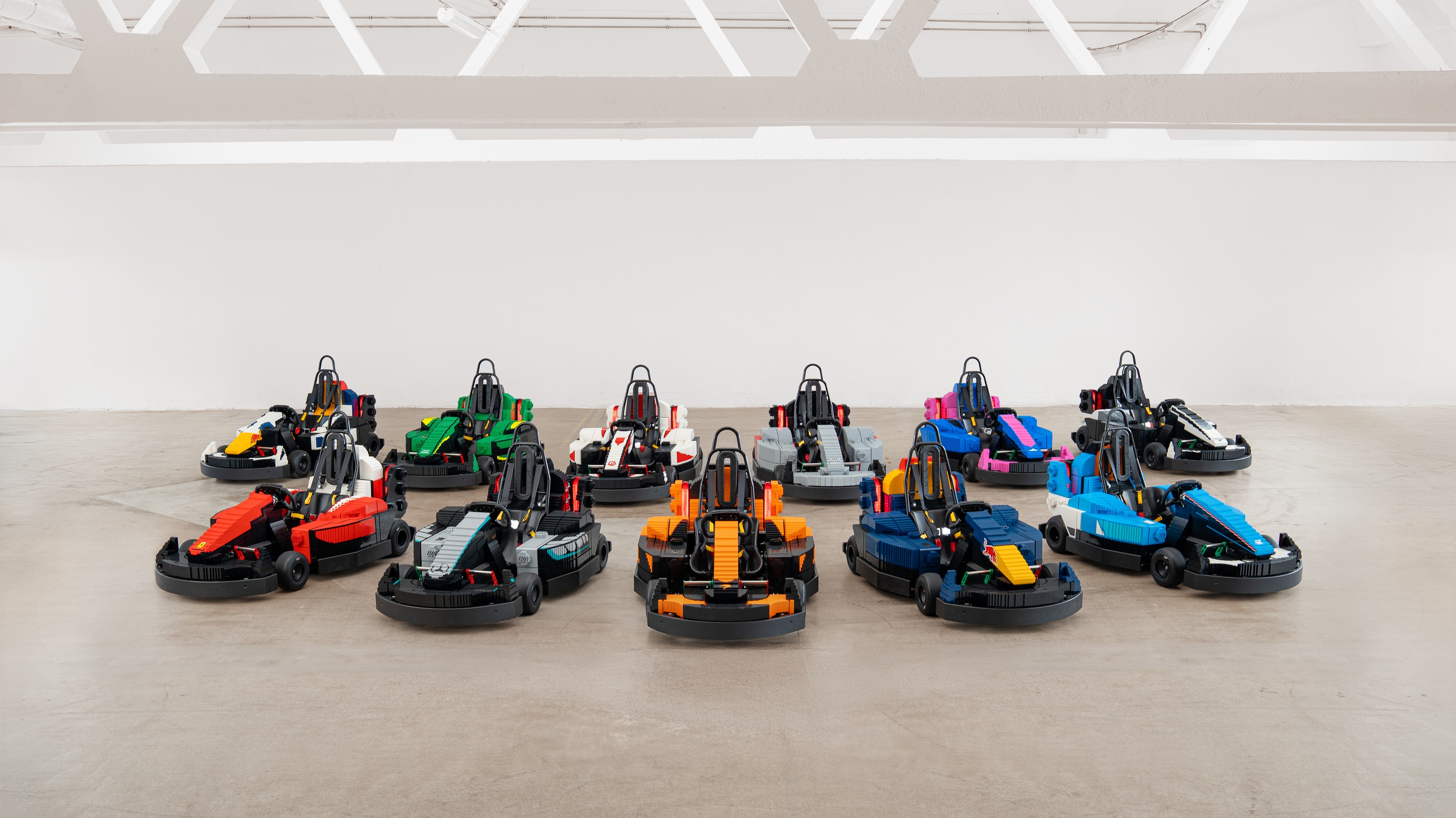 Pilotos da F1 vão andar em kart de Lego no GP da Grã-Bretanha