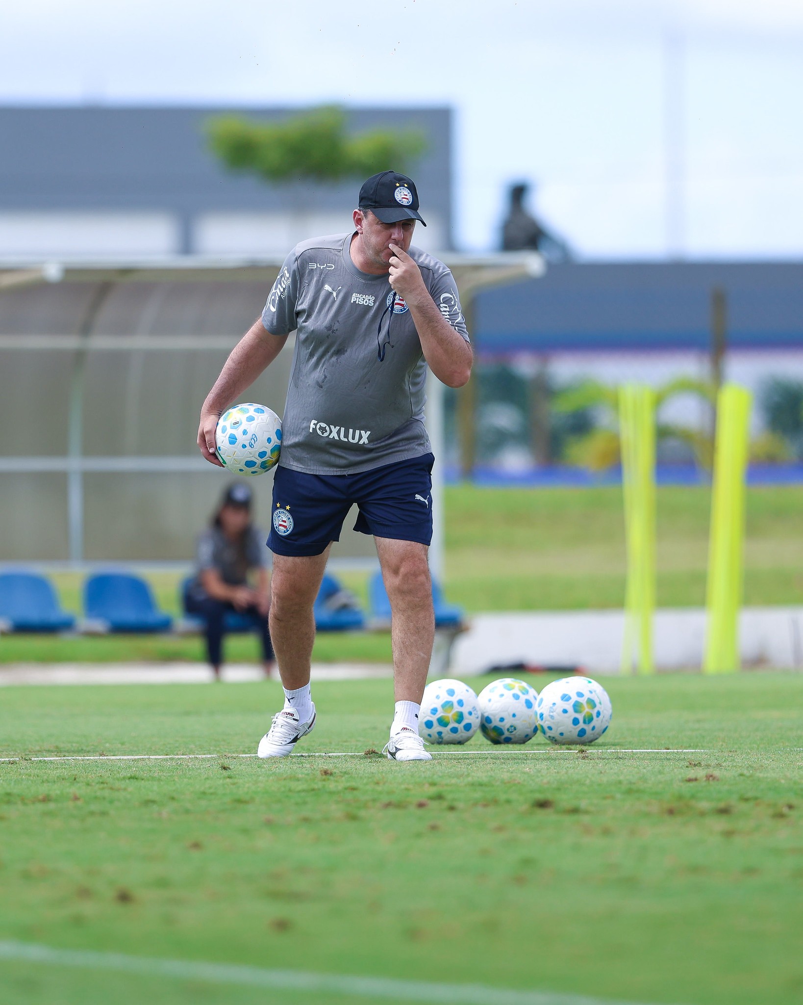 Escalação do Bahia: Rogério Ceni e David Duarte são desfalques contra o Santos