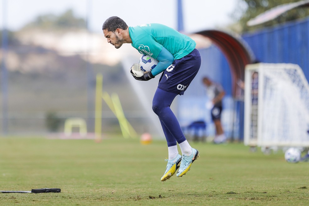 Ronaldo em treino pelo Bahia — Foto: Rafael Rodrigues / EC Bahia