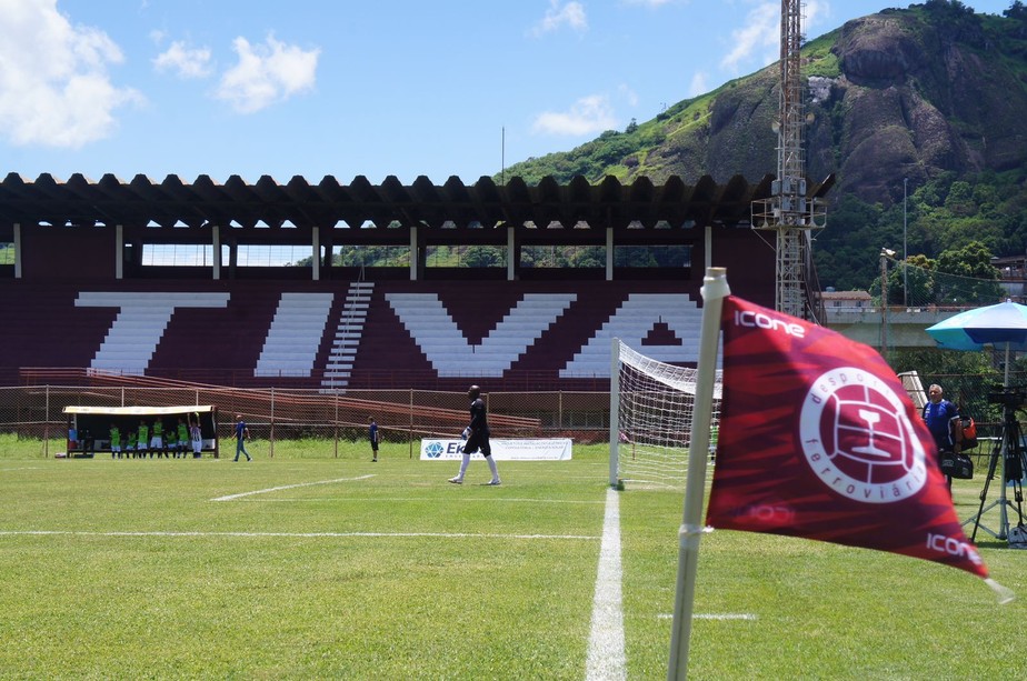 Desportiva SAF: time grená vai reativar futebol feminino para