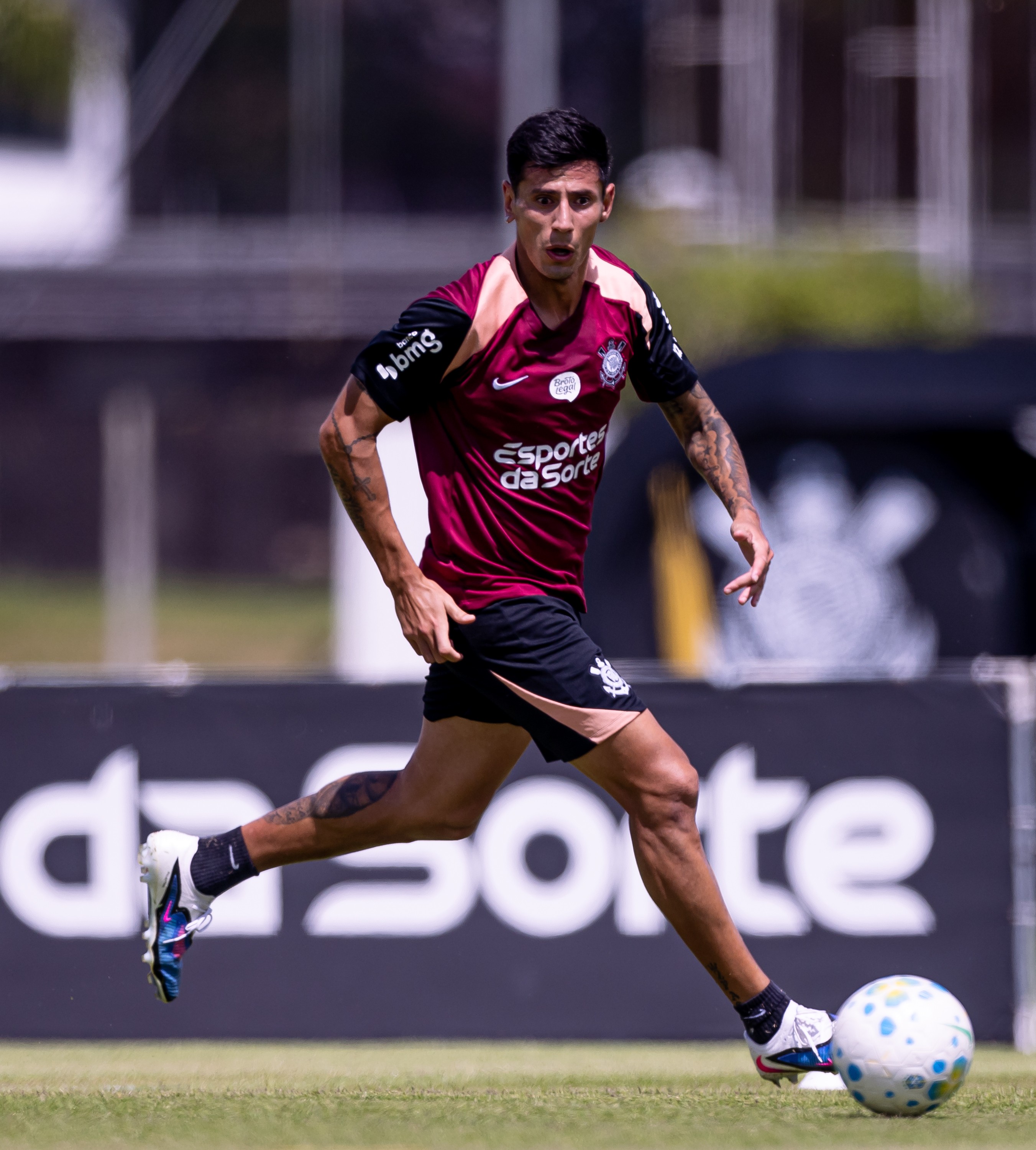 Treino do Corinthians: Angileri faz trabalho com elenco | Ge