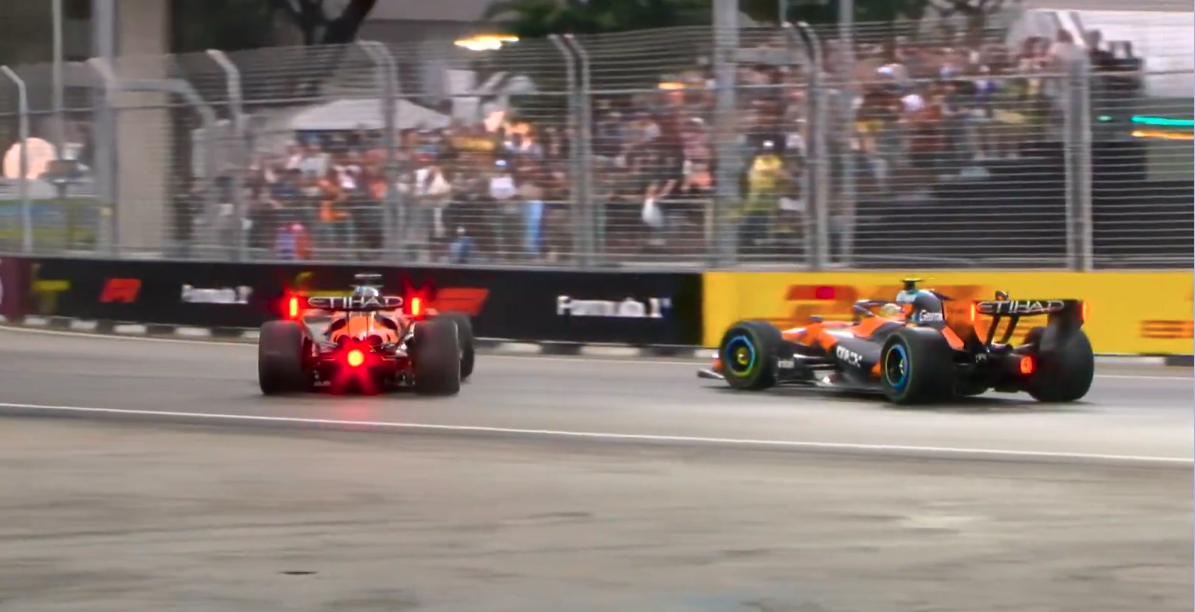 McLaren trata batida de Norris e Piastri na corrida sprint como inaceitável