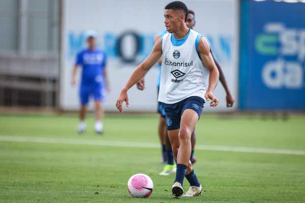 Jovem atacante pode retornar ao Grêmio para reta final do Brasileirão.