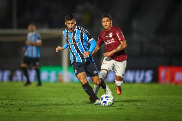 Grêmio busca primeira vitória fora diante do Bragantino na história do confronto.