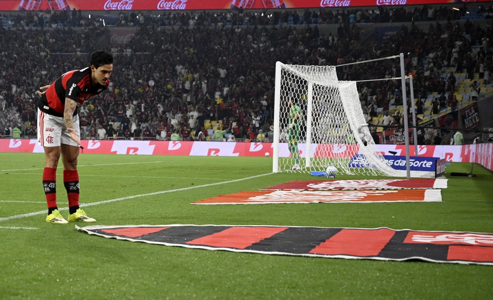 Pedro marcou um dos gols da vitória do Flamengo sobre o Cruzeiro — Foto: André Durão