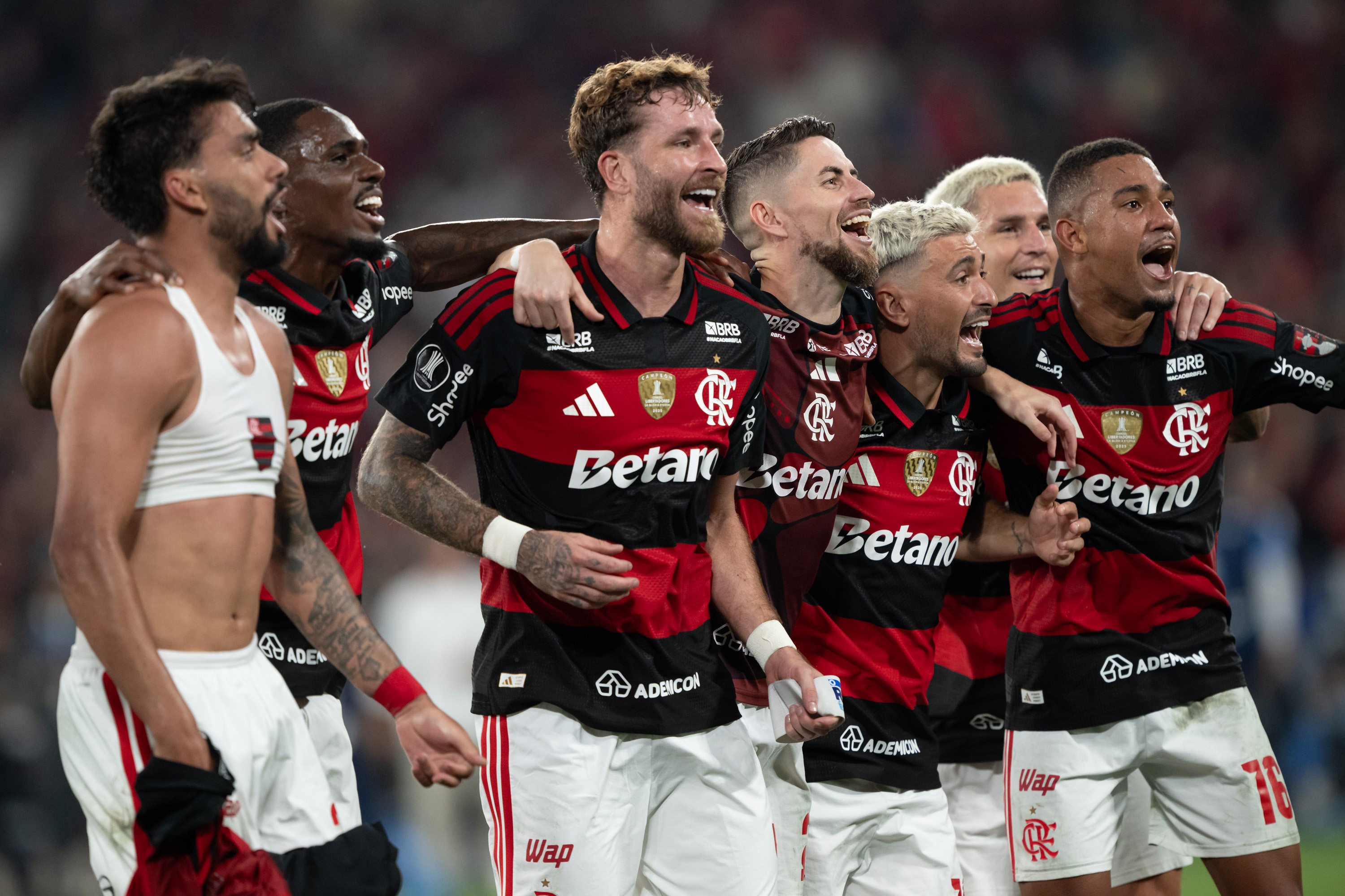 Flamengo avança com o melhor futebol da Libertadores