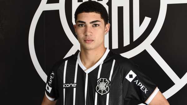 Alvo antigo do Barcelona fecha com Rio Branco-ES no futebol brasileiro