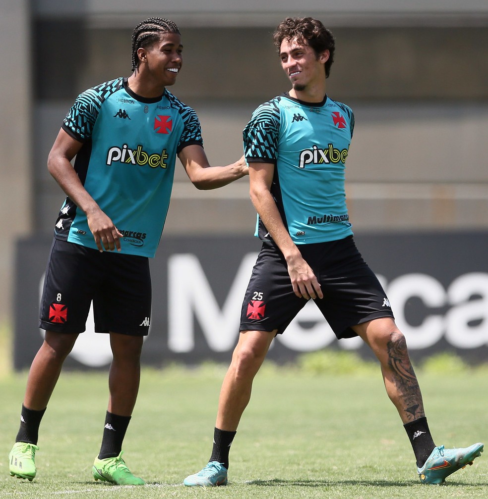 Andrey Santos será titular, enquanto Marlon Gomes desfalca o Vasco — Foto: Daniel Ramalho / CRVG