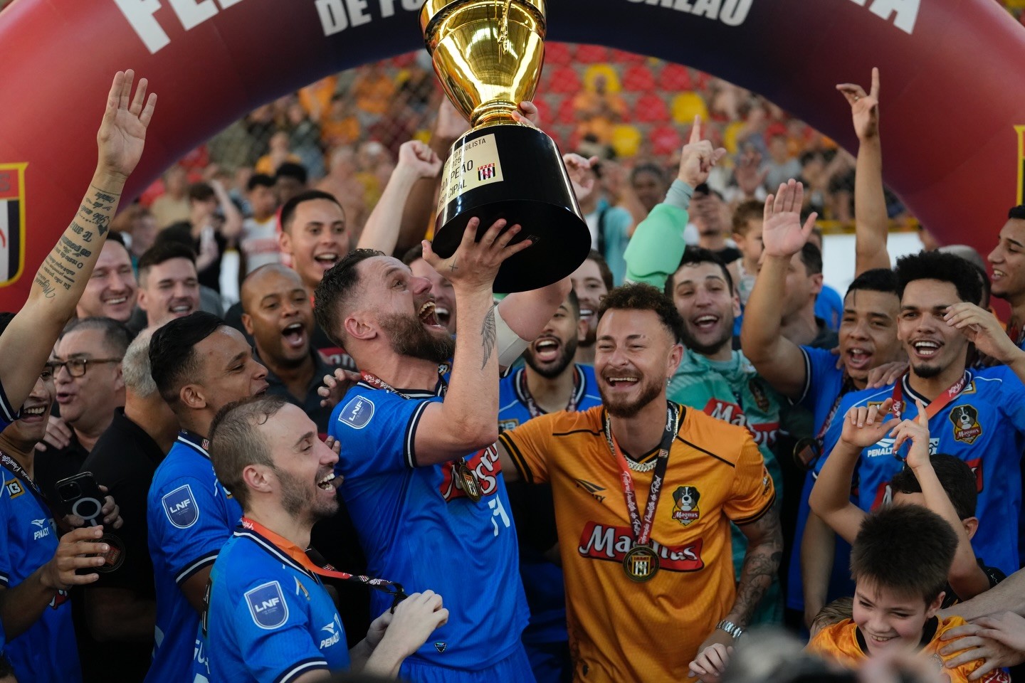 Sorocaba dispara em grande estilo e se consagra heptacampeão Paulista de Futsal ao vencer Corinthians