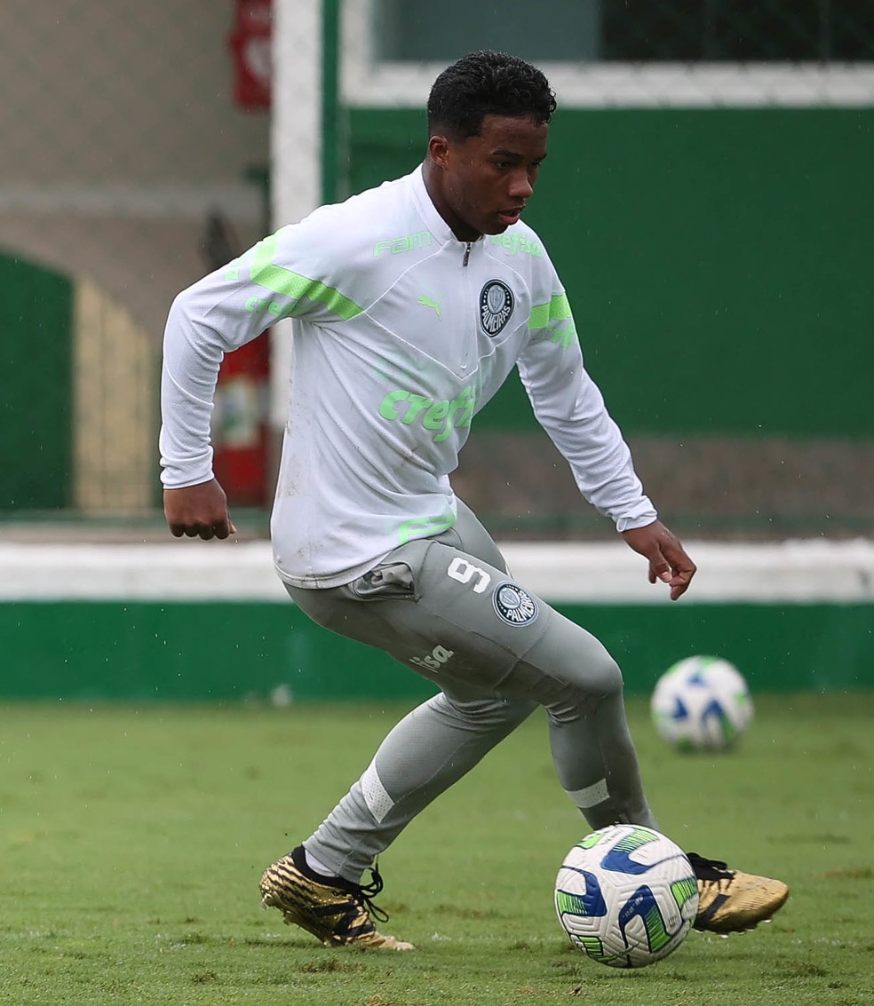 Endrick: quem é o atacante de 17 anos convocado pelo Brasil