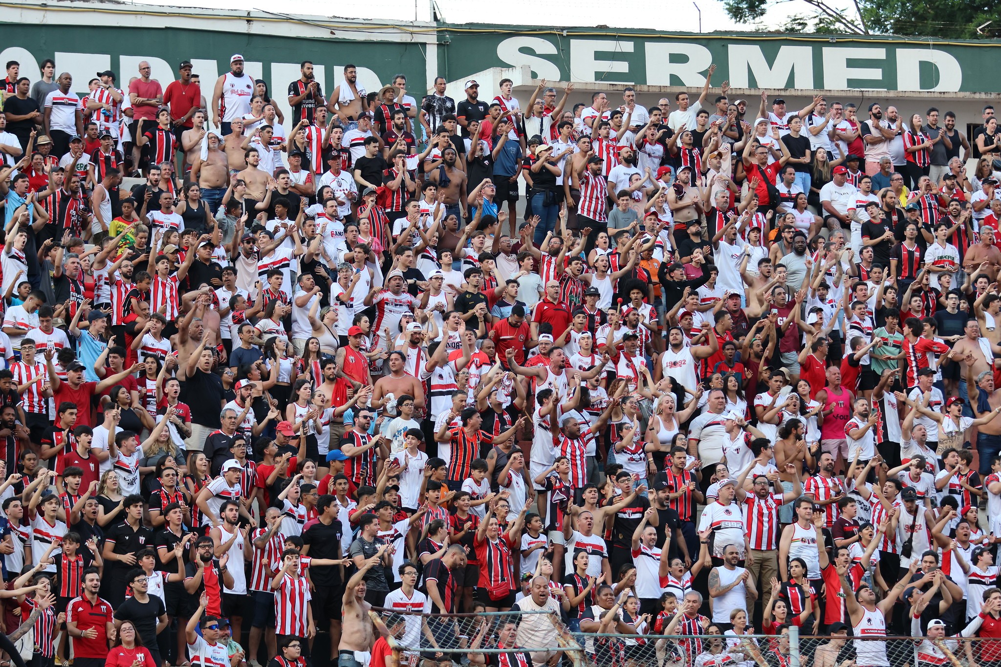 Botafogo-SP distribui ingressos para jogo contra Ceará; saiba detalhes e como participar