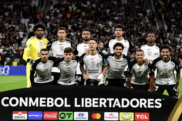 QUEM FOI BEM E QUEM FOI MAL! Confira os destaques da vitória do Corinthians!