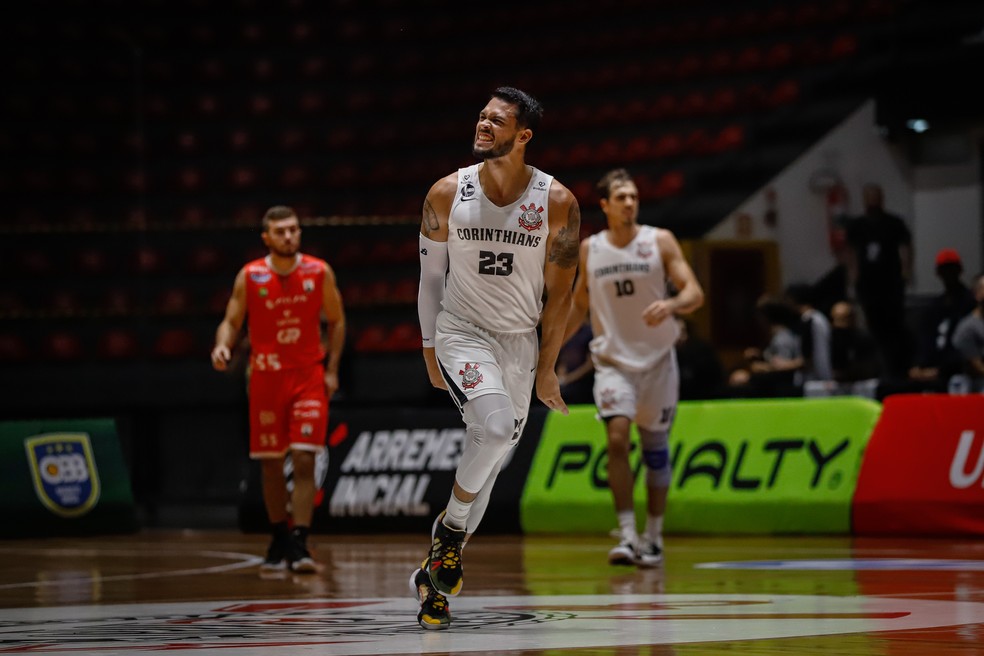 Arthur Pecos é top 10 Brasil no Basquete – DESTAQUE VALE