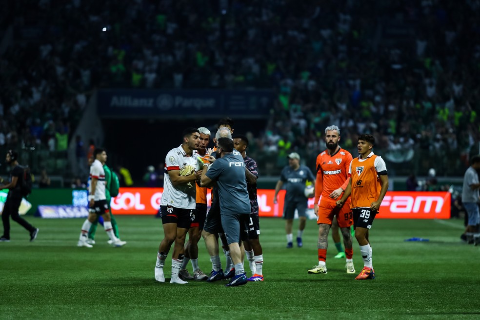 Palmeiras x S&atilde;o Paulo termina em confus&atilde;o no Allianz Parque &mdash; Foto: Marco Miatelo/AGIF