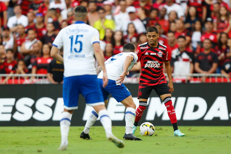 Derrota do Flamengo para o Ava, por 2 a 1, no Brasileiro de 2022,  um dos jogos sob investigao  Foto: Gilvan de Souza/Flamengo