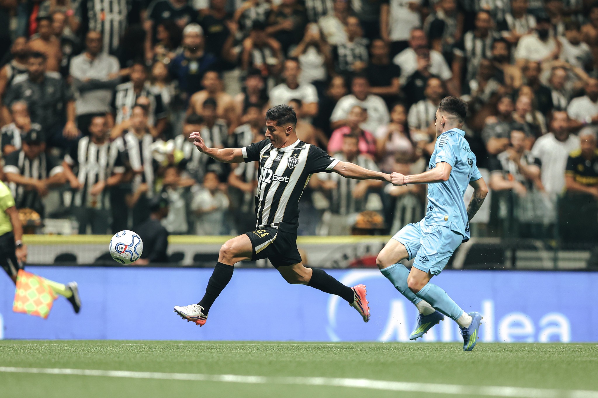 Atlético-MG x Bragantino: CBF define data e horário de jogo adiado