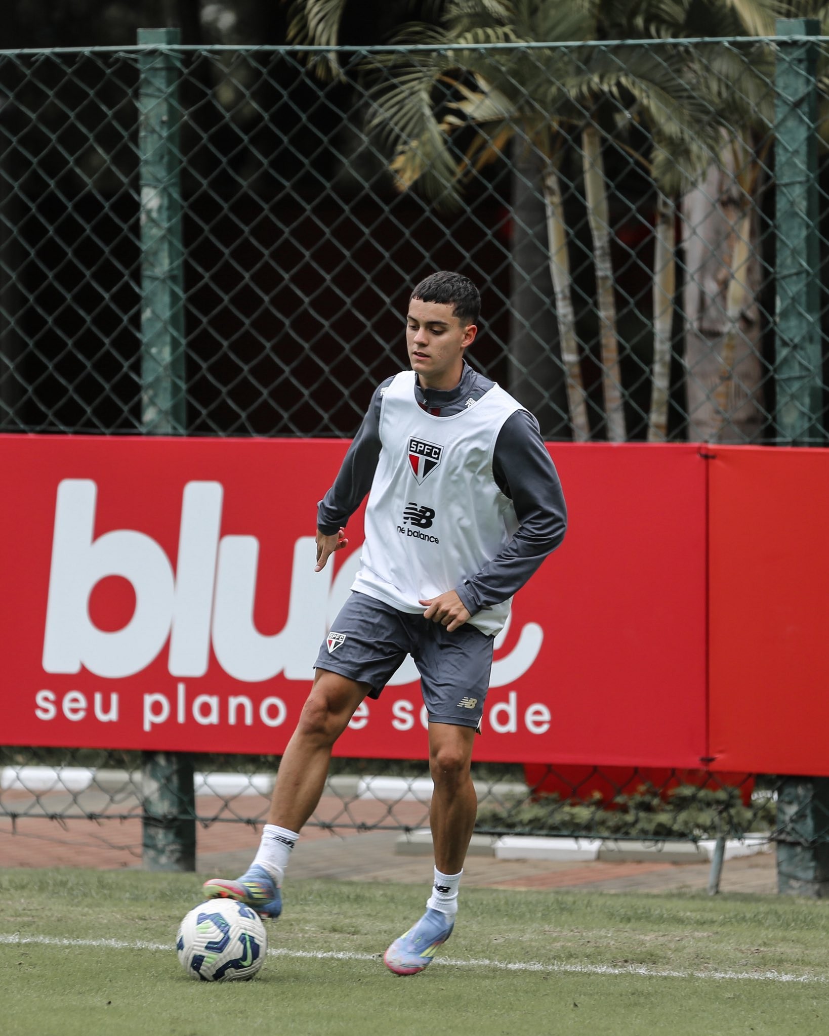 Ryan, Lucca e Henrique estreiam pelo São Paulo sub-20 no clássico contra o Palmeiras