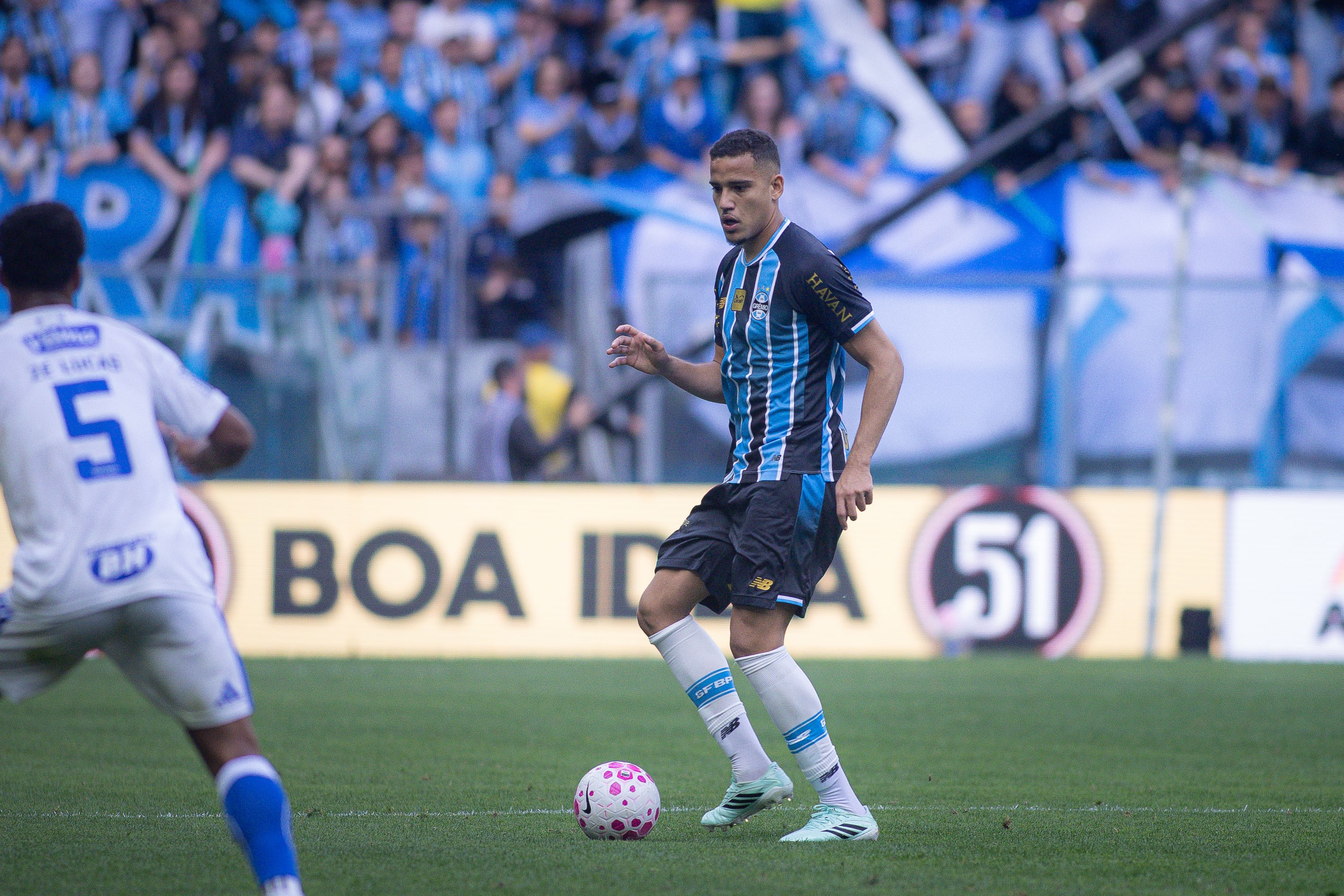 Atuações do Grêmio: zaga compromete em derrota para o Cruzeiro; dê suas notas