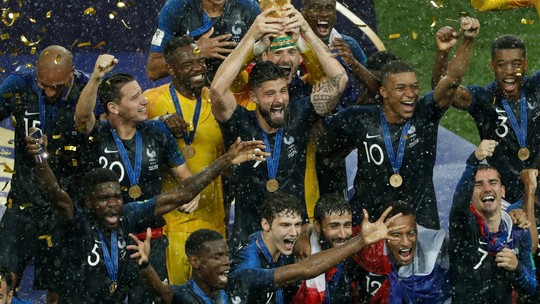 Giroud anuncia aposentadoria da seleção da França após a Euro