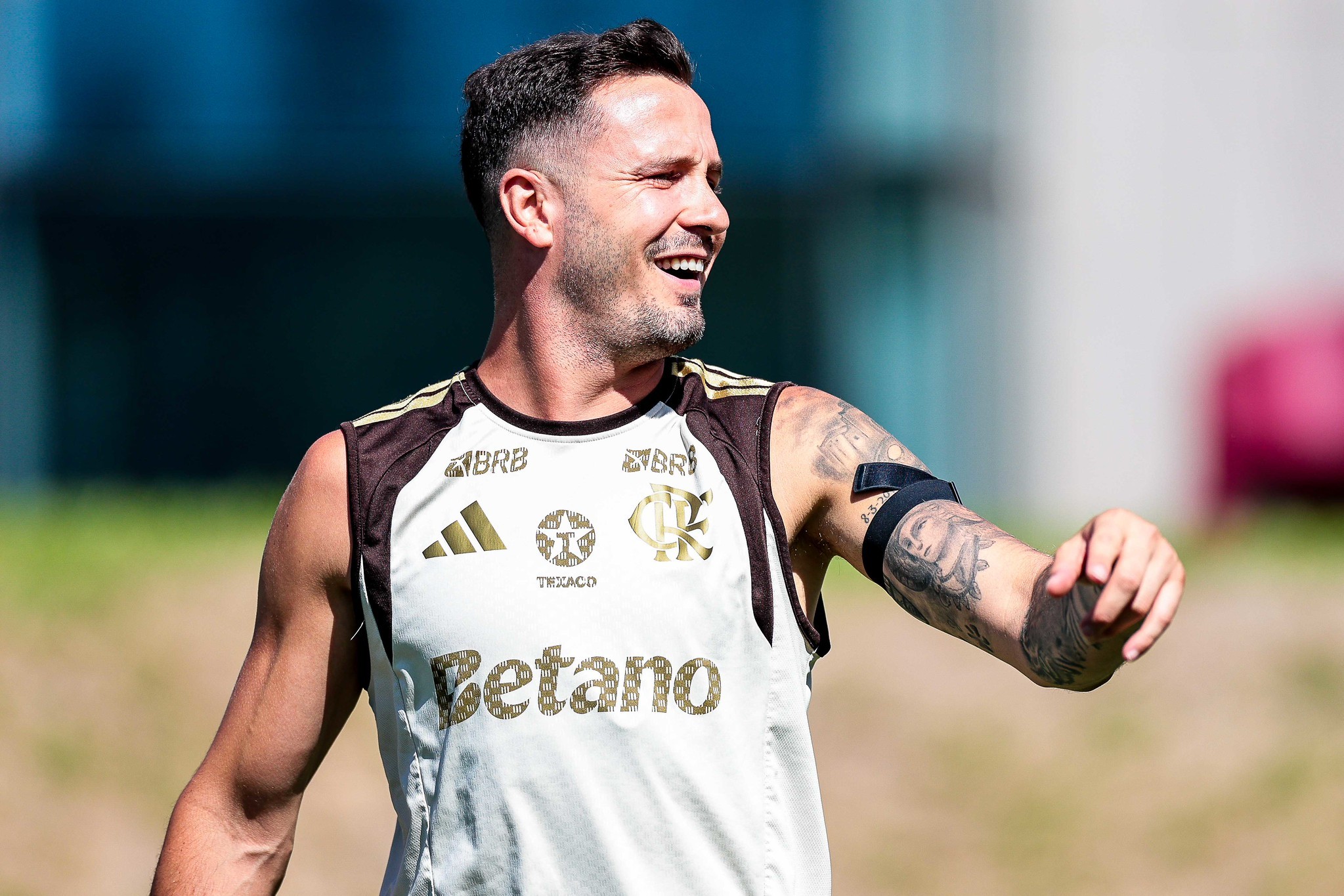 De volta ao time? Saúl pode reestrear pelo Flamengo após lesão