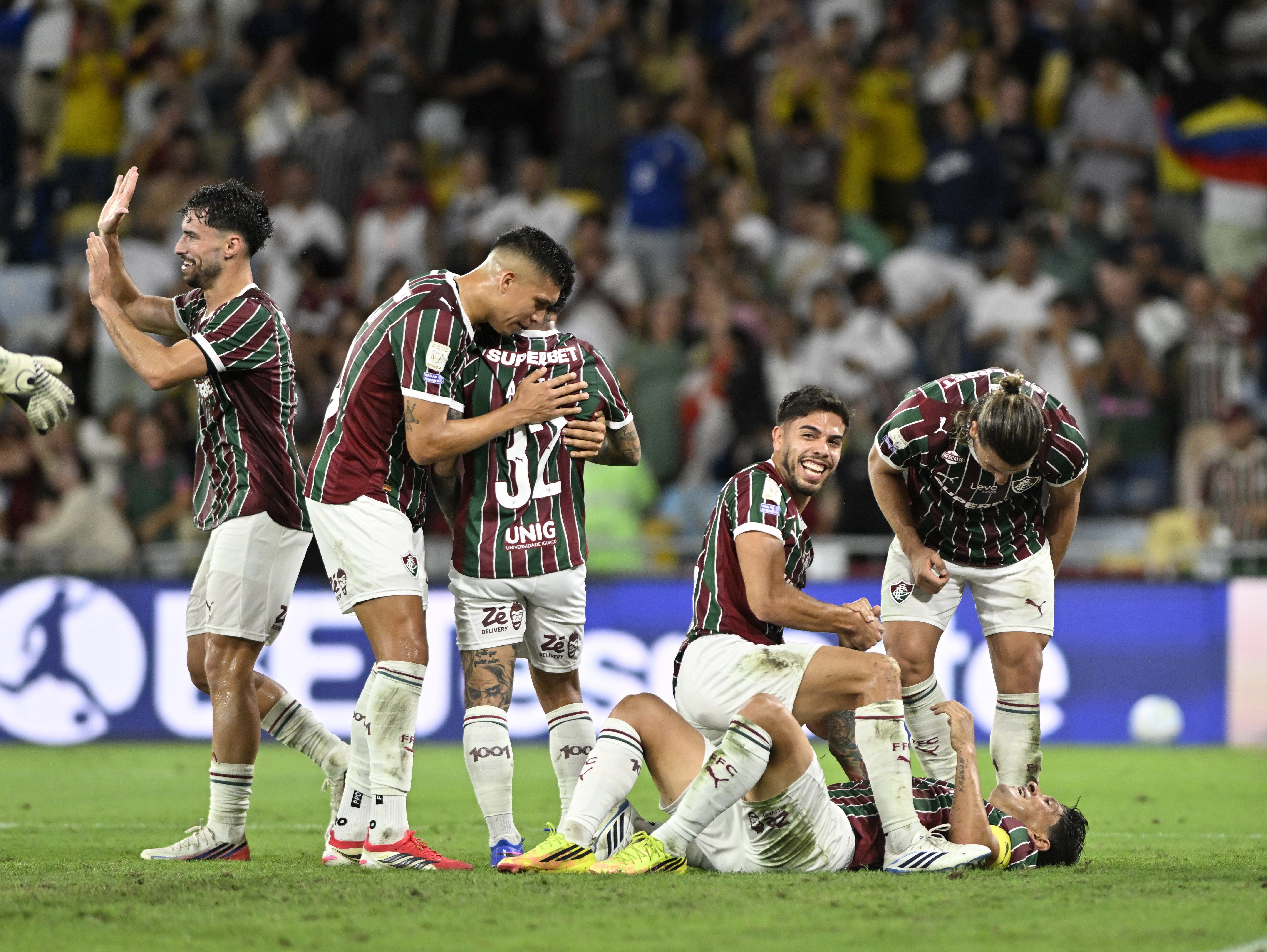 Fluminense vence Palmeiras de virada e ganha confiança para Libertadores