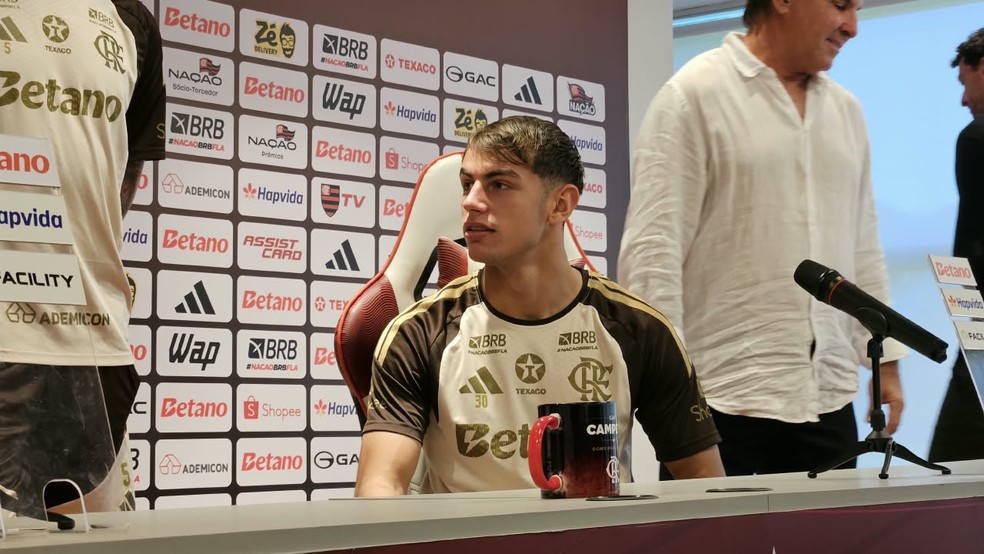 Joaqu�n Freitas, novo refor�o do Flamengo � Foto: Marcello Neves/ge