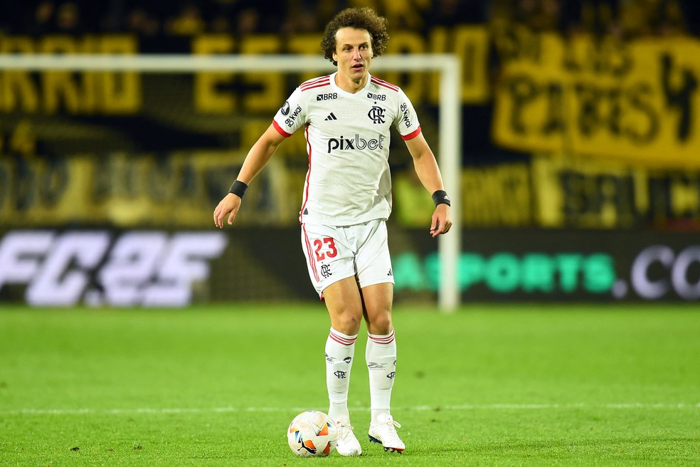 David Luiz disse que ficou chateado com nova diretoria do Flamengo — Foto: DANTE FERNANDEZ / AFP