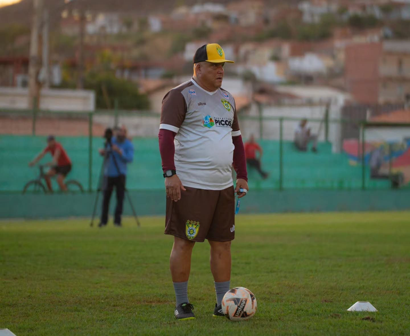 Técnico do Picos cita força do elenco e projeta duelo com o River-PI: "Será definido nos detalhes"