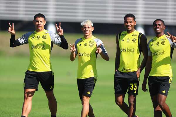 Jovens Talentos do Flamengo: Oito Participações em Gols e Quatro Decisões em 2022.