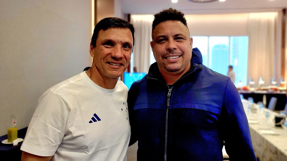 Zé Ricardo e Ronaldo se encontram pela primeira vez — Foto: Divulgação/Cruzeiro