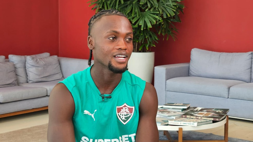 Santi Moreno busca recomeço no Fluminense com apoio familiar e superação