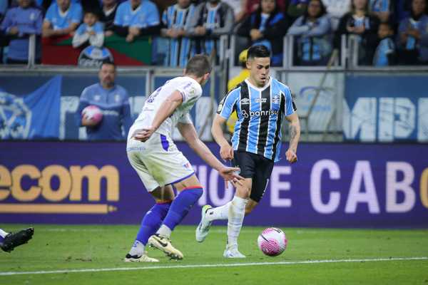 Atuações do Grêmio: Caíque falha, ataque resolve; veja as notas dos jogadores.