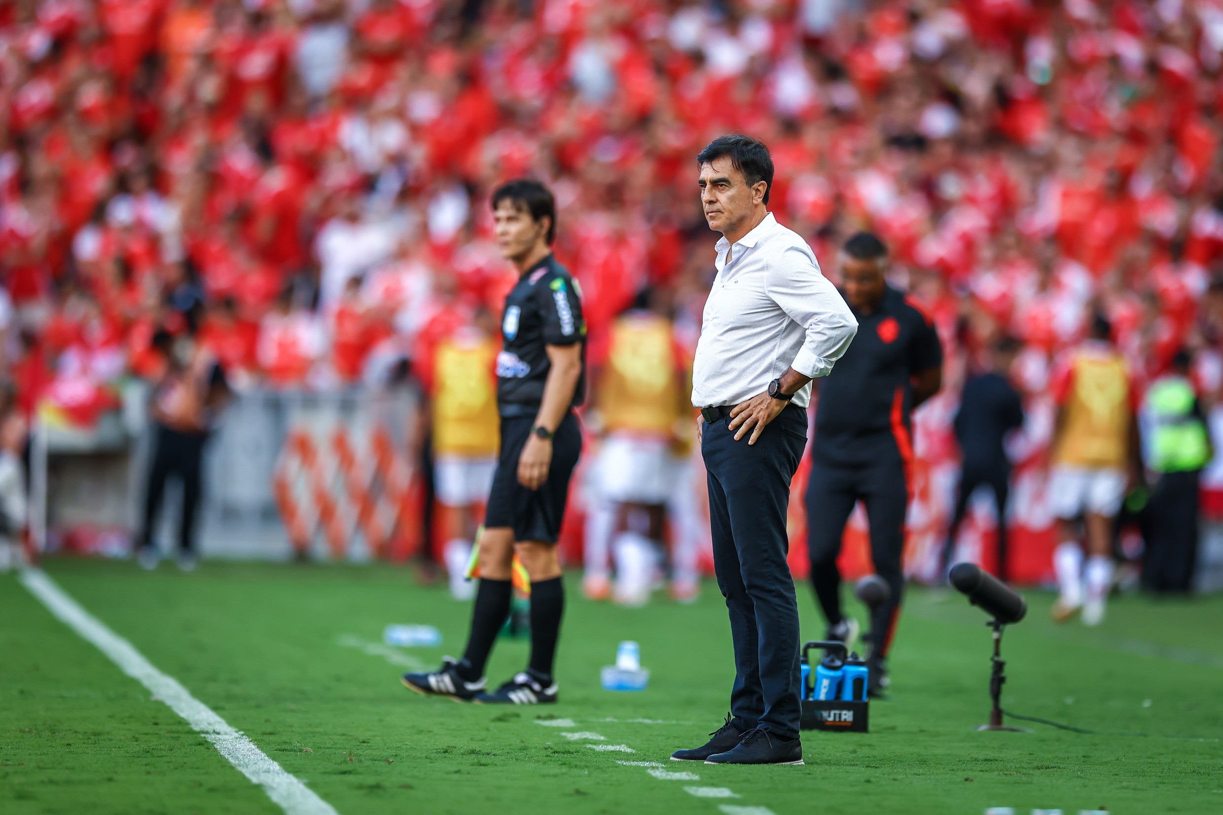 Presidente do Grêmio mantém confiança em Quinteros mesmo após derrota no Gauchão