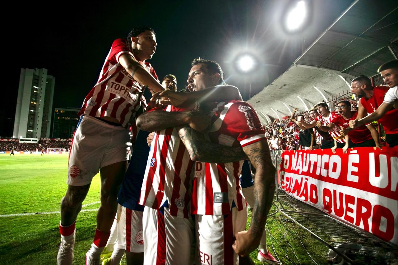 Análise: Náutico tem objetivos na reta final da Série B que vão além da pontuação