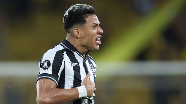 Matheus Martins comemora gol do Botafogo contra o Barcelona de Guayaquil