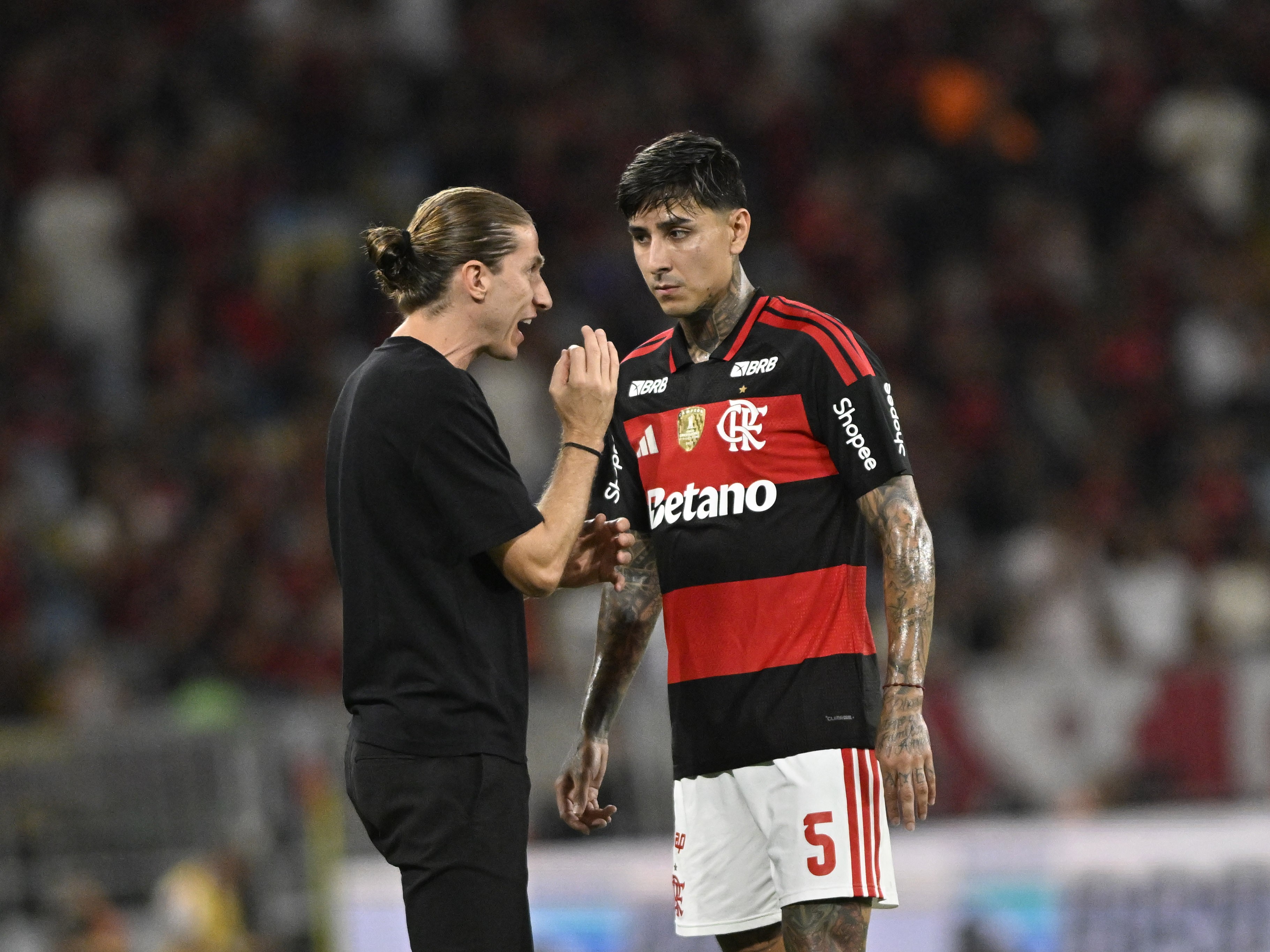 Flamengo registra pior início de temporada em 24 anos e busca plano B no mercado