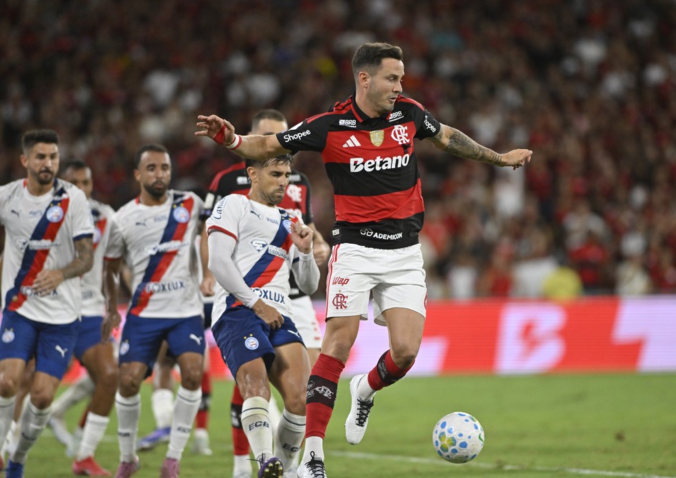 Saúl em Flamengo x Bahia — Foto: André Durão