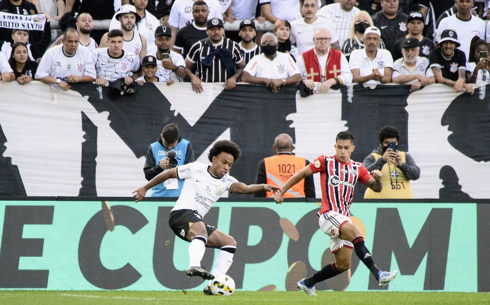 Willian em Corinthians x São Paulo em 2022