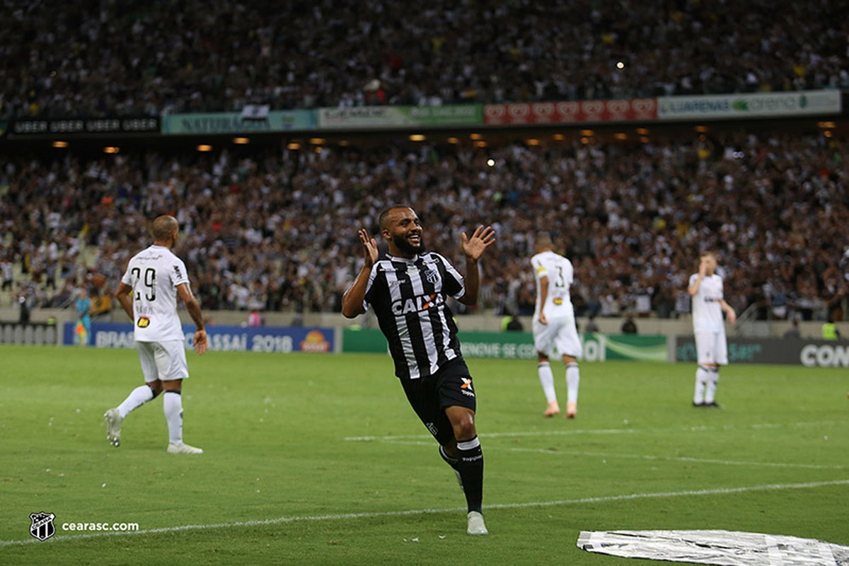 Com Inter e Botafogo na briga, Ceará garante que quer Samuel Xavier para 2019