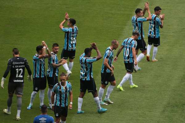 Atuação do Grêmio: Cristaldo lidera triunfo no primeiro tempo; avalie as notas.