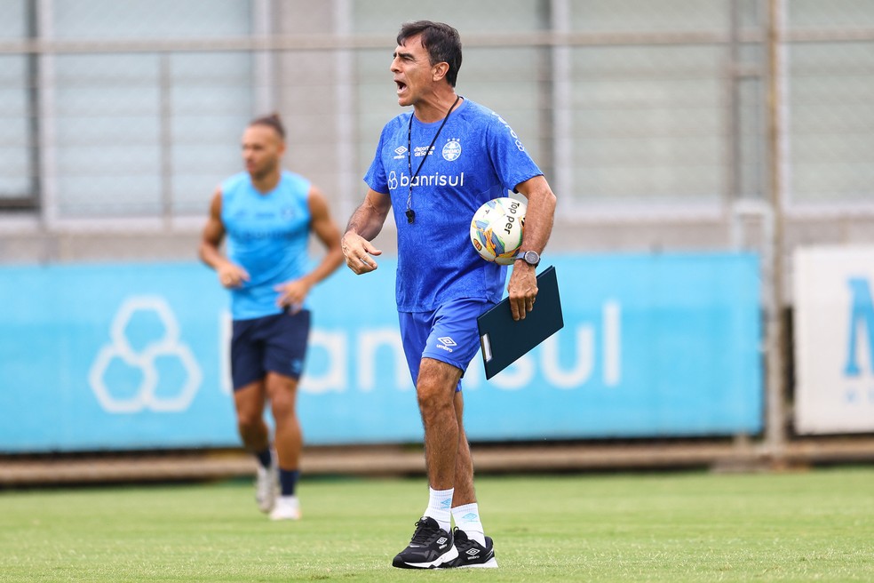 Gustavo Quinteros, técnico do Grêmio — Foto: Lucas Uebel/Divulgação Grêmio
