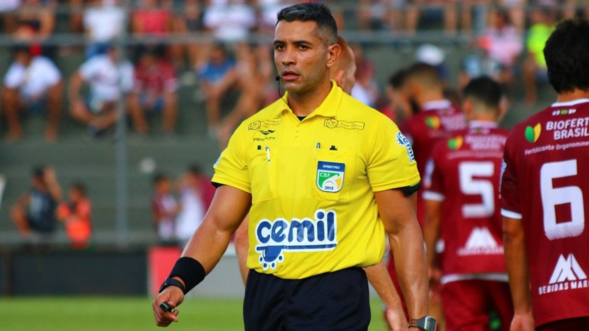 CBF define equipe de arbitragem da partida entre Paysandu e Náutico;  confira | brasileirão série c | ge